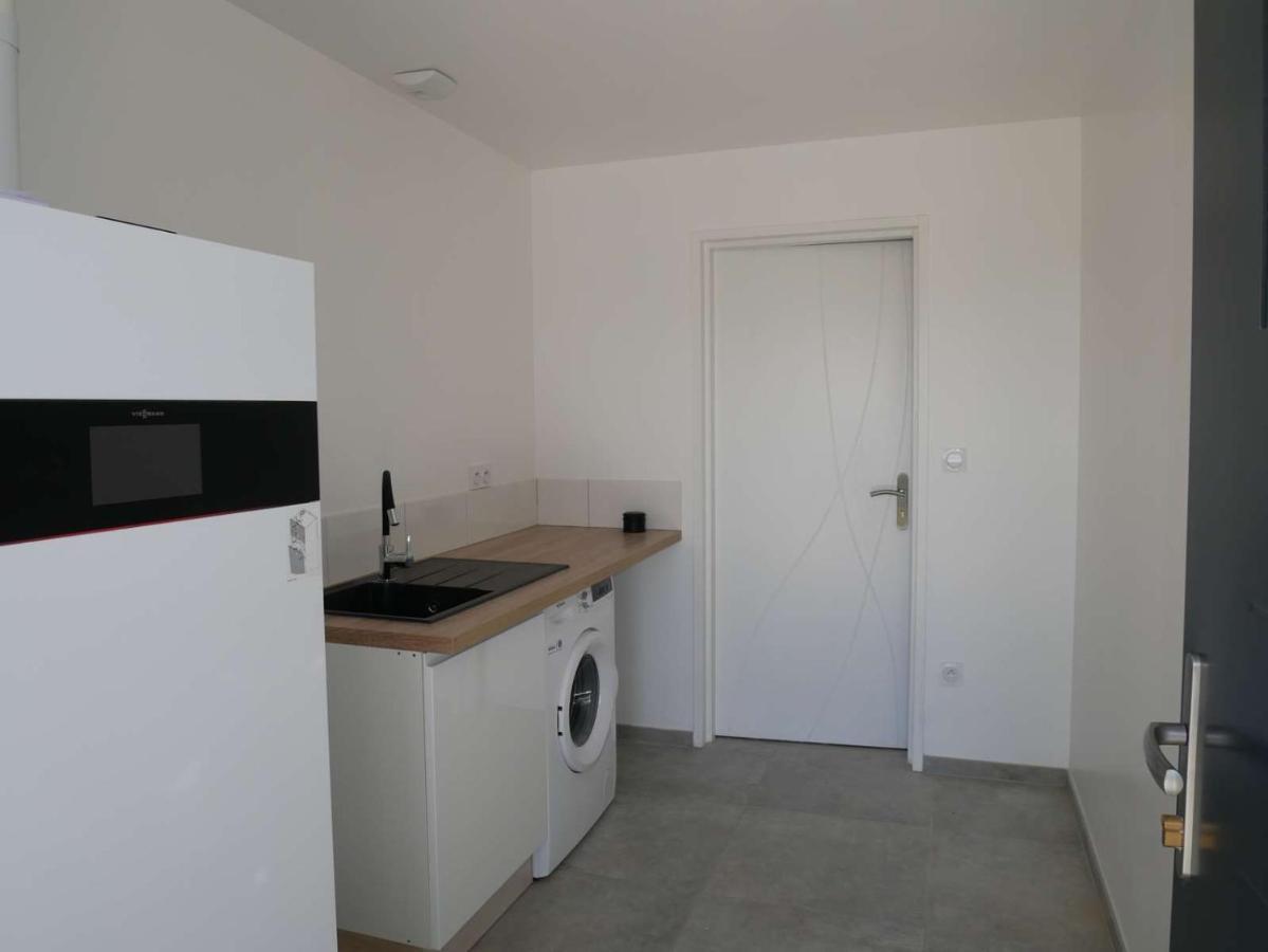 Studio Lumineux Avec Terrasse La Roche-sur-Yon Exterior foto