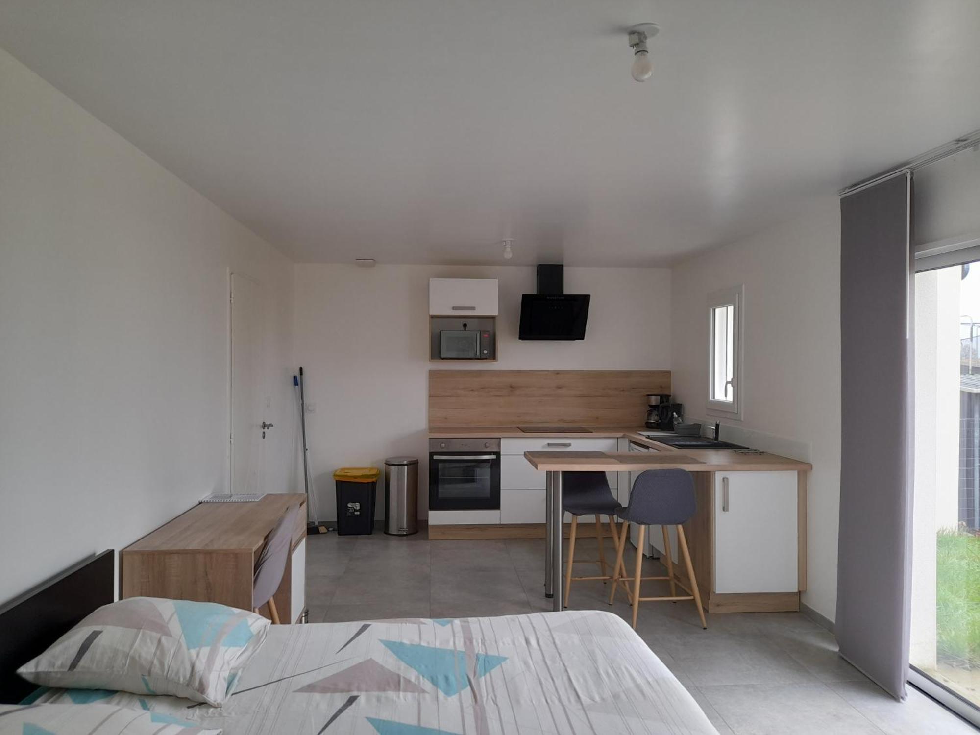 Studio Lumineux Avec Terrasse La Roche-sur-Yon Exterior foto
