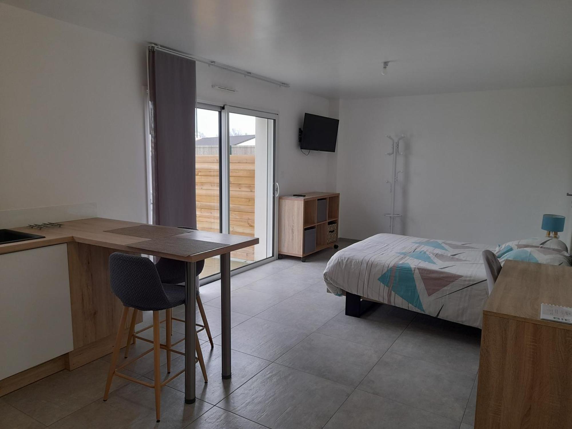 Studio Lumineux Avec Terrasse La Roche-sur-Yon Exterior foto